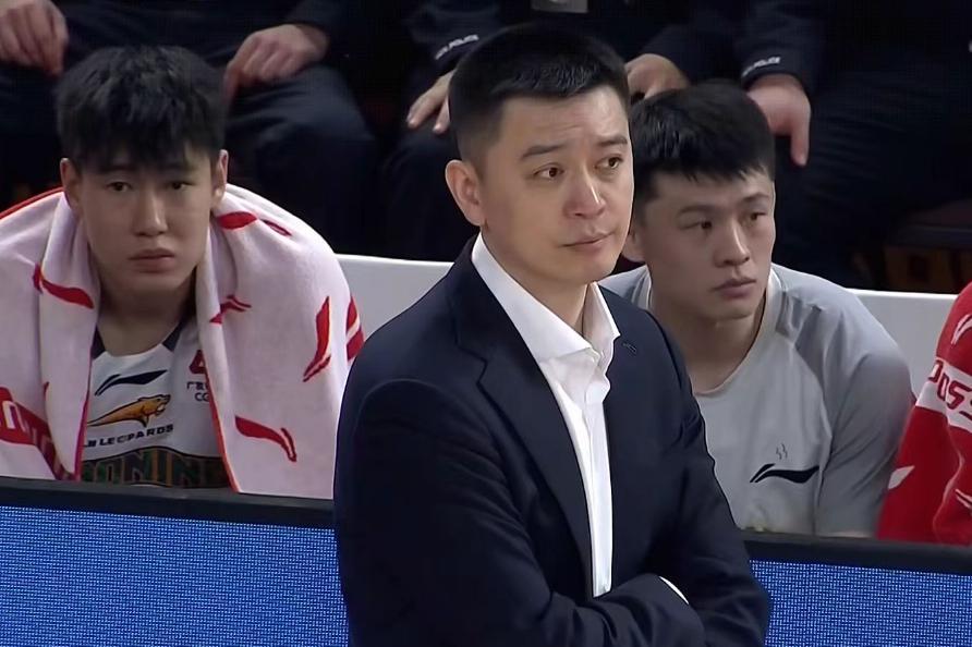 开云app-辽宁男篮4分惜败不敌山西，赵继伟15+6+7付豪11分，刘传兴11+7